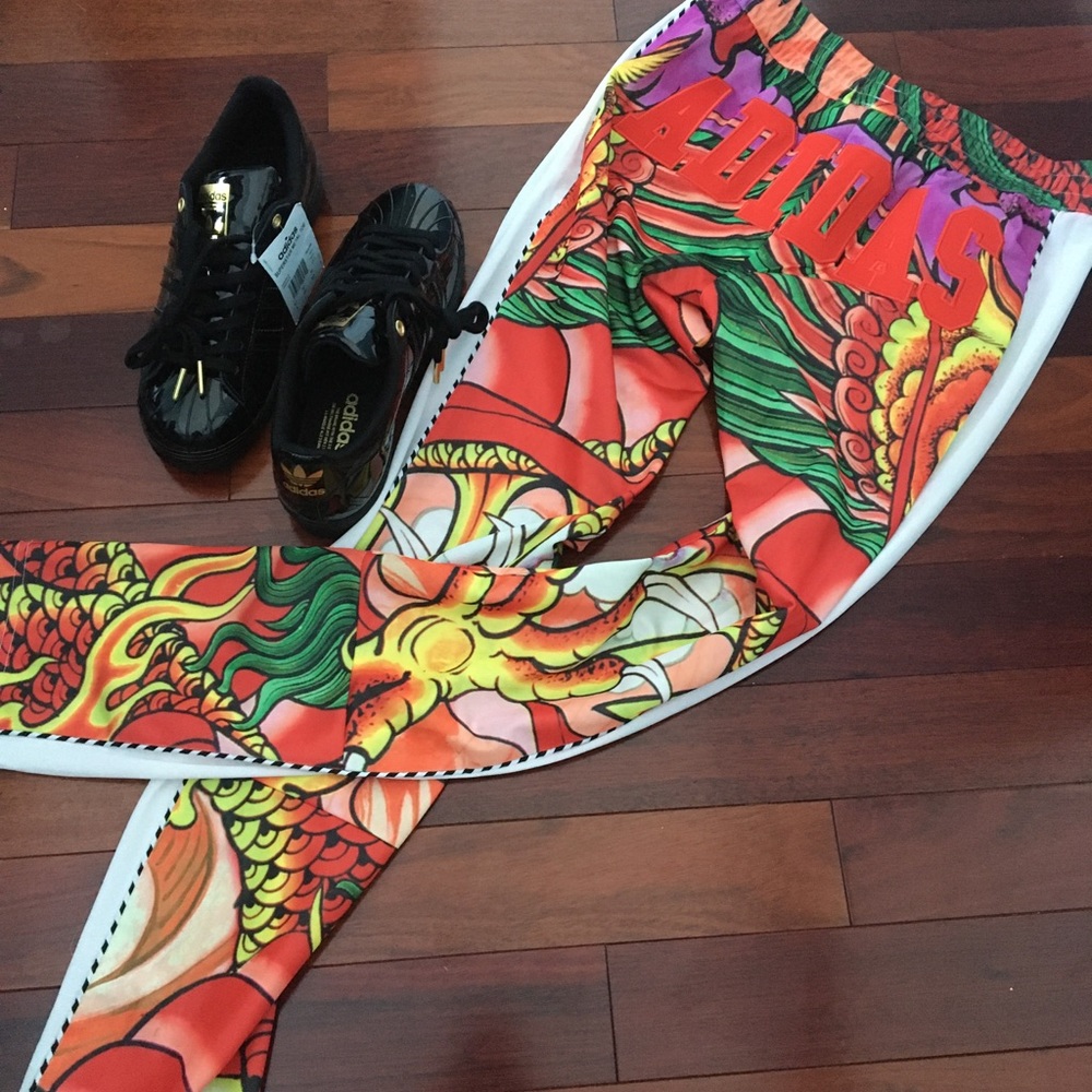 ADIDAS Women’s Rita Ora Dragon Print Pants Size S